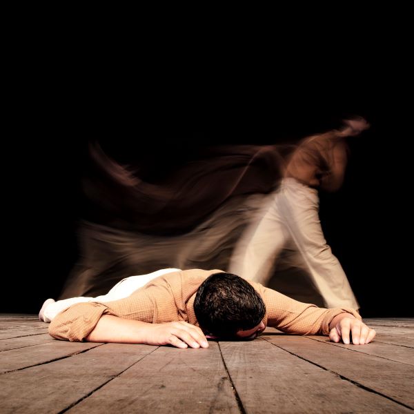 ‘Quebrantahuesos’ de Franklin Dávalos en el Teatro Colón: un ensayo sobre el miedo al fracaso