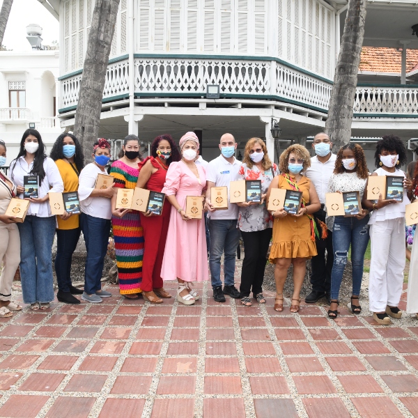 MinCultura lanza la antología literaria ‘Urdimbres’ en Cartagena
